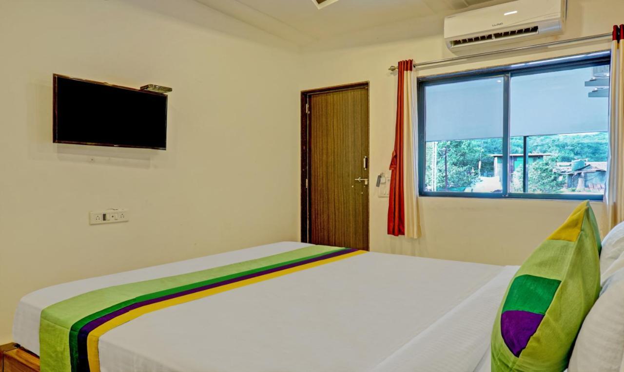 Hotel Lake Paradise Mahabaleshwar Ngoại thất bức ảnh